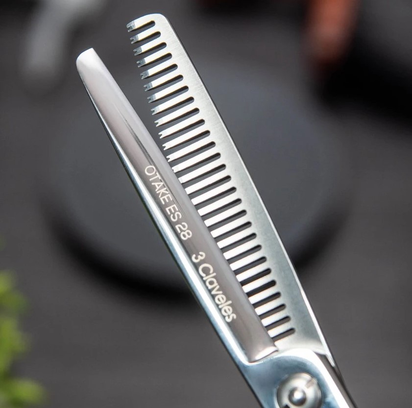 Tesoura de cabeleireiro Otake ES28 6" para esculpir 3 Claveles