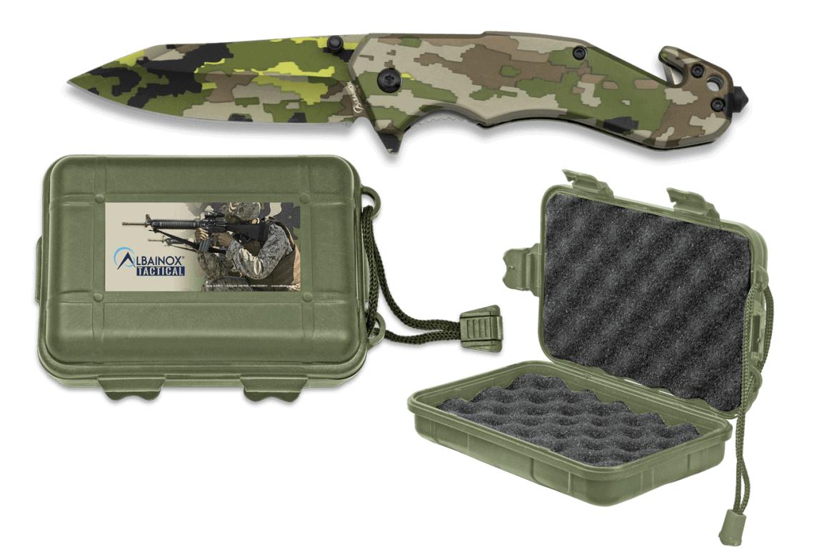 Navaja de seguridad Albainox en camuflaje verde presentada en est...