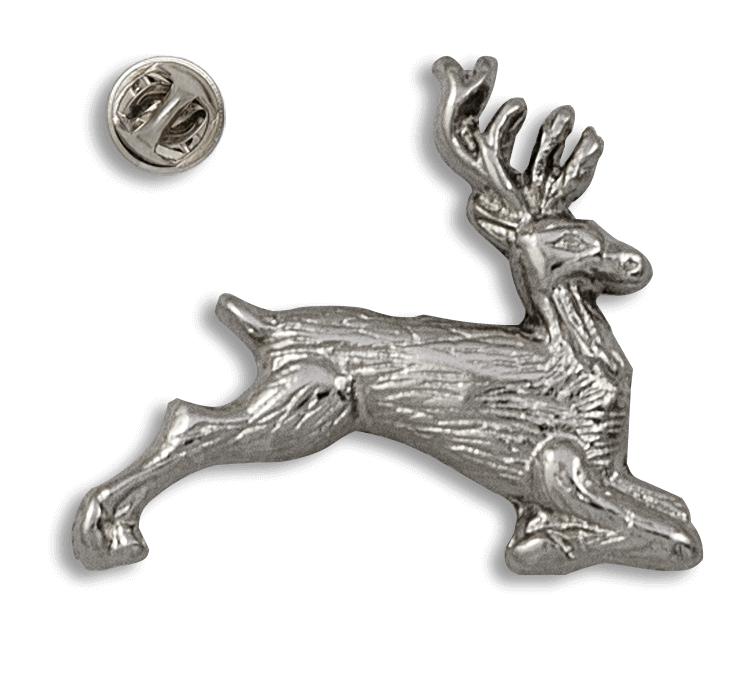 Pin de ciervo con dimensiones de 2,6 x 3 cm hecho de zamak