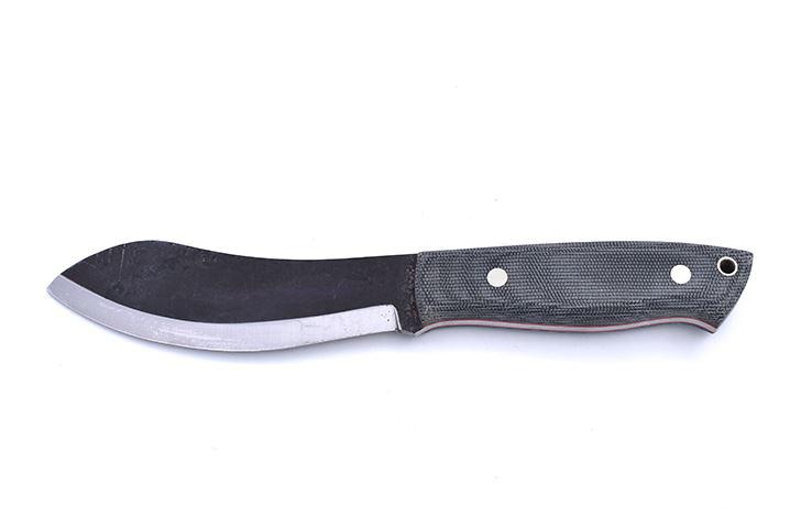 Coltello da caccia Brisa Nessmuk 125 micarta nera e fodero in cuoio