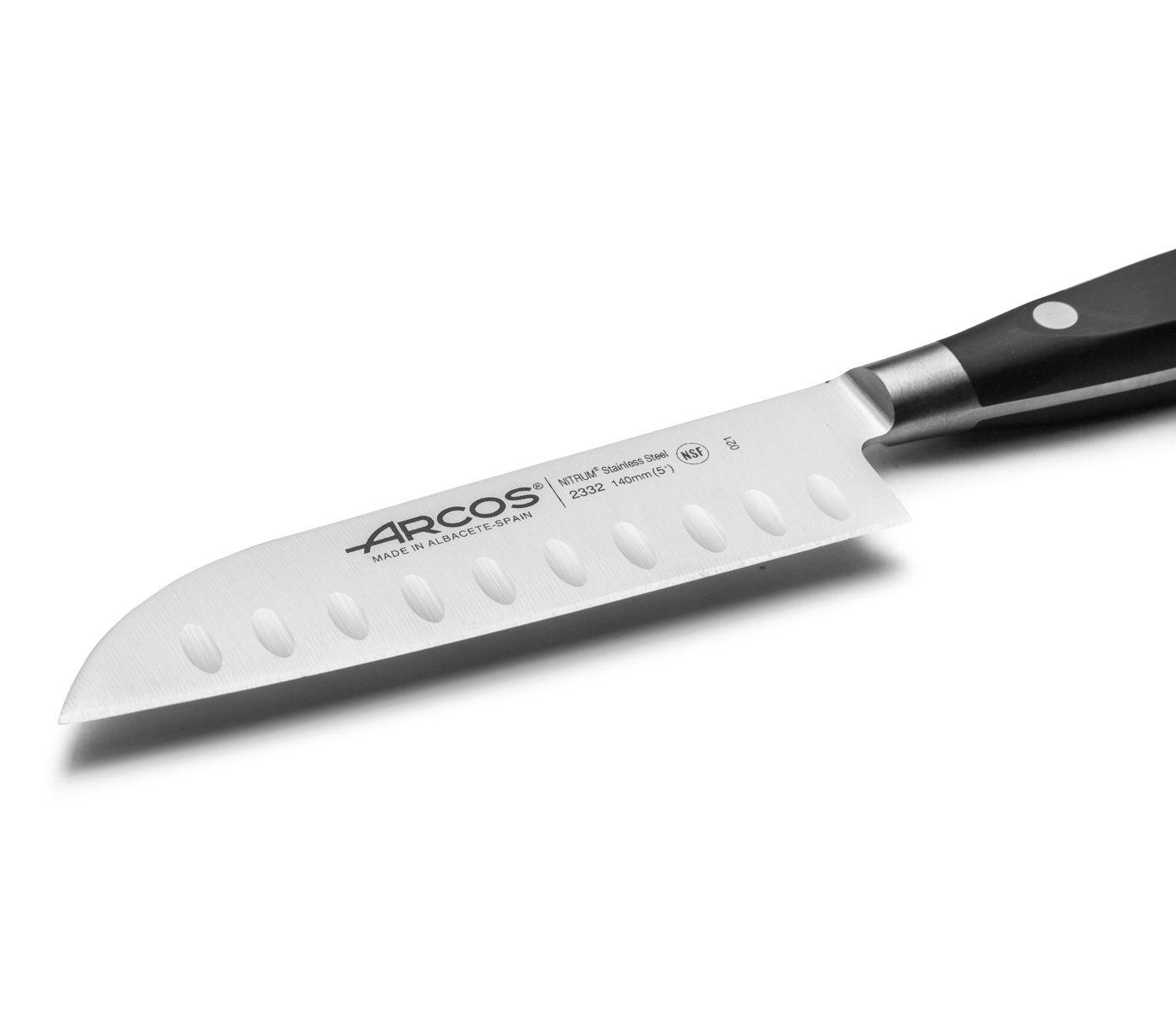 Cuchillo Santoku Arcos Riviera con hoja de 14 cm