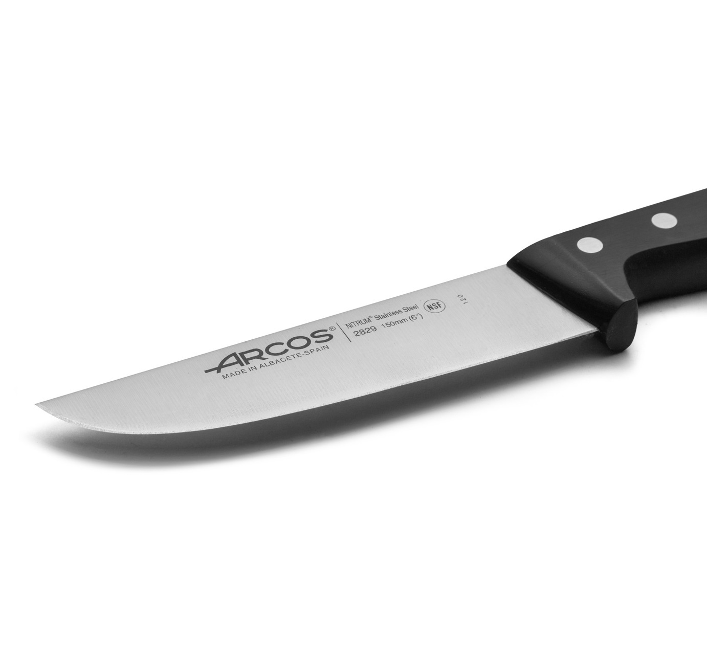 Cuchillo Carnicero recto Arcos Universal con hoja de 15 cm y mango de Polioximetileno