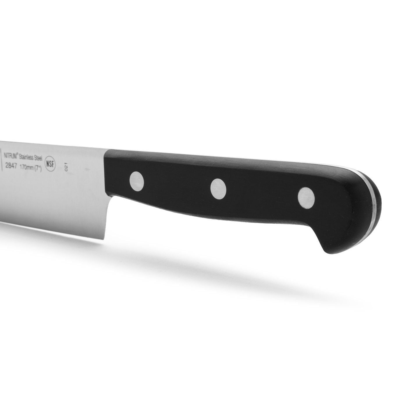 Cuchillo cocinero Arcos Universal 170 mm con mango de polioximetileno negro