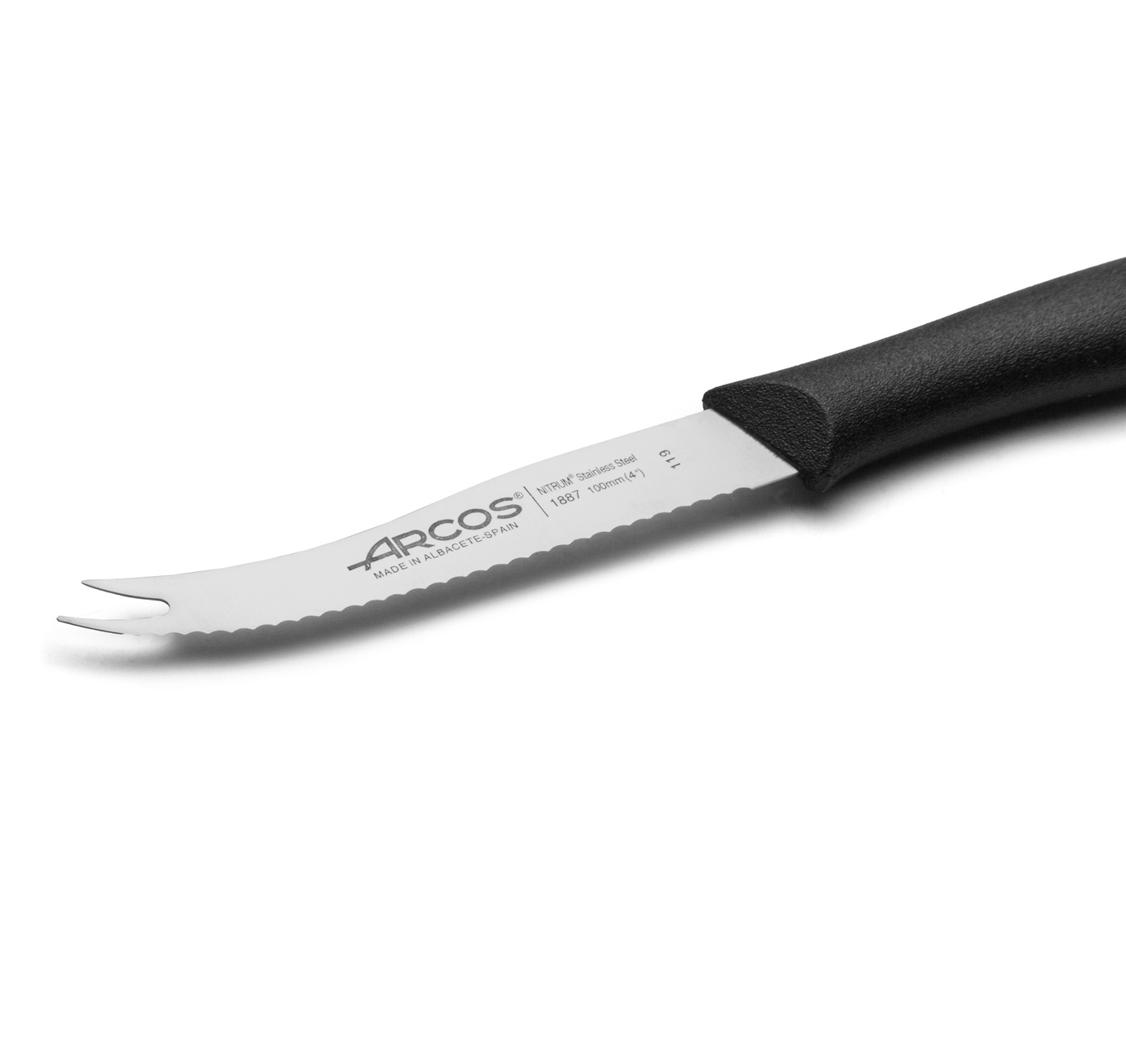 Facas para queijo Arcos Nova com ponta afiada, lâmina serrilhada de 105 mm, cabo em polipropileno preto