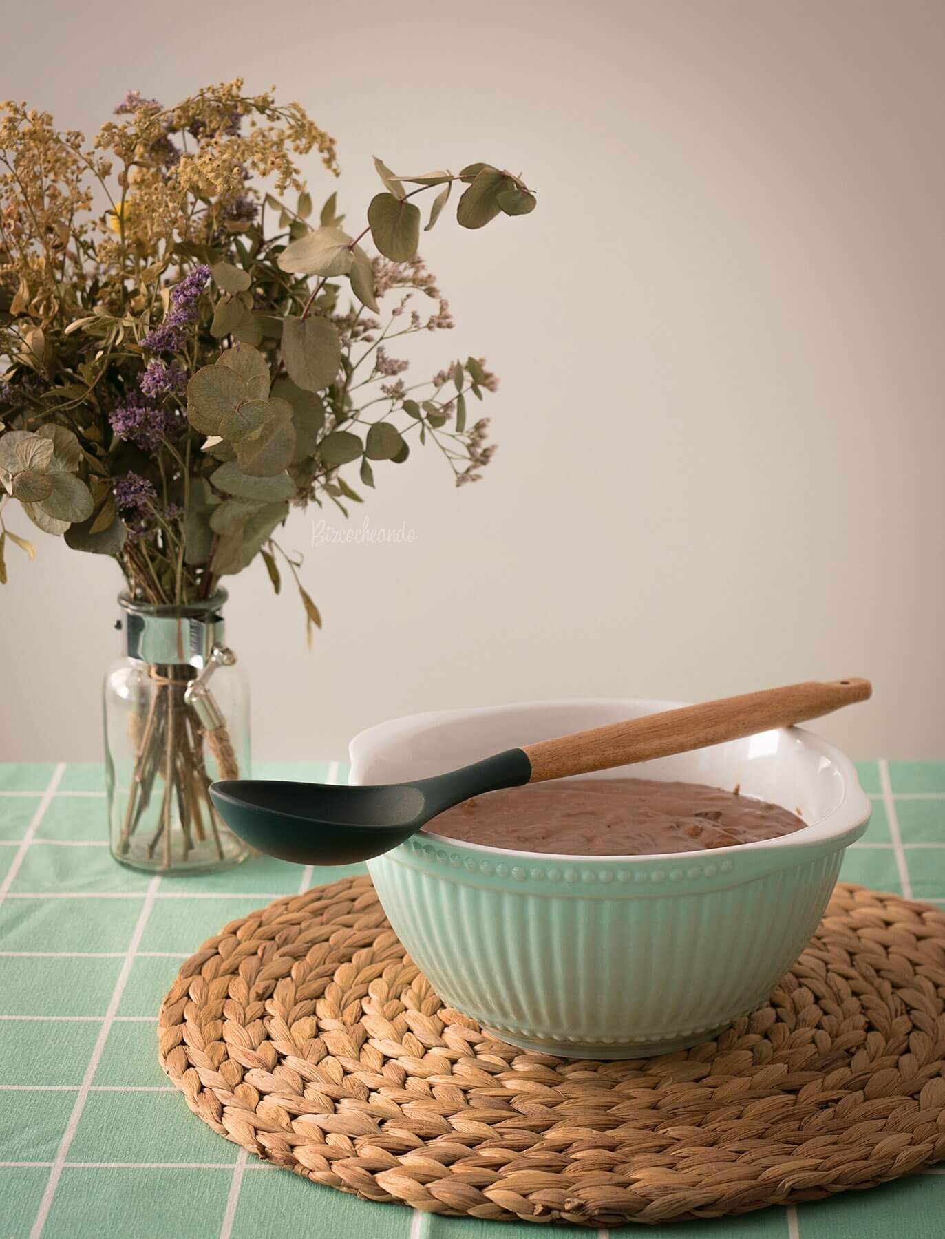 Colher de servir 3 Claveles em silicone e madeira de faia, isentas de BPA.