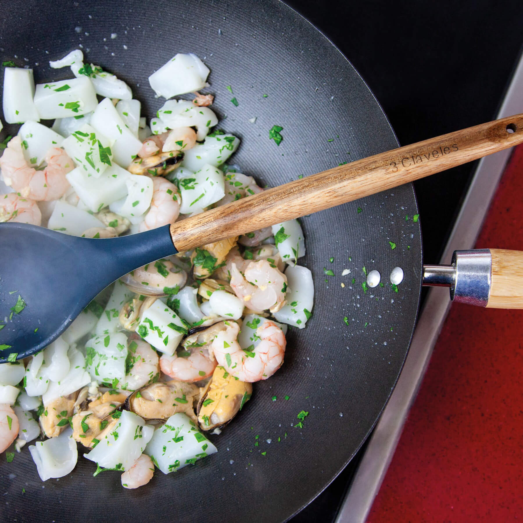 Colher de servir 3 Claveles em silicone e madeira de faia, isentas de BPA.