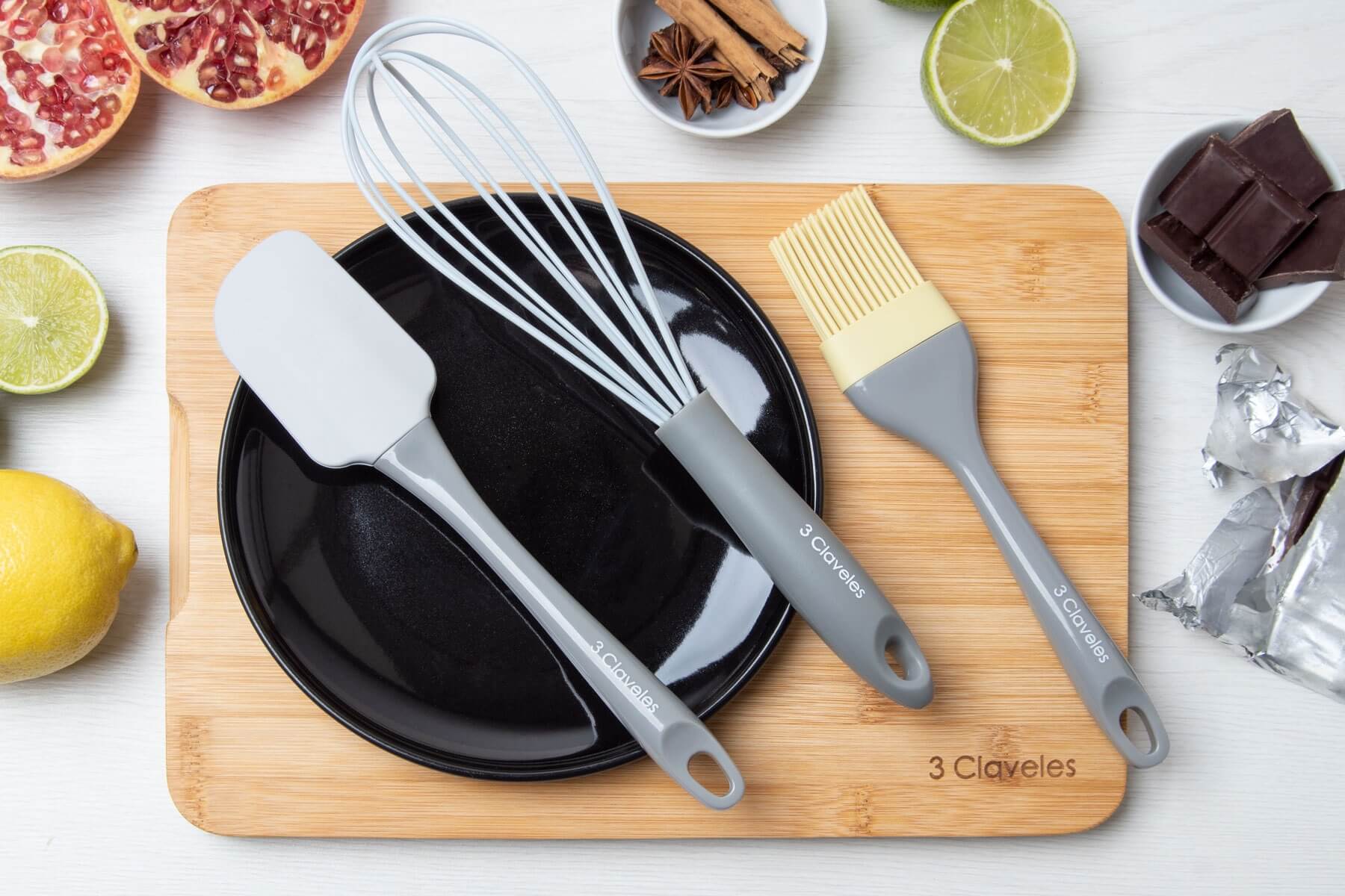 Escova de cozinha em silicone com cabo em poliestireno, 3 unidades, livre de BPA.