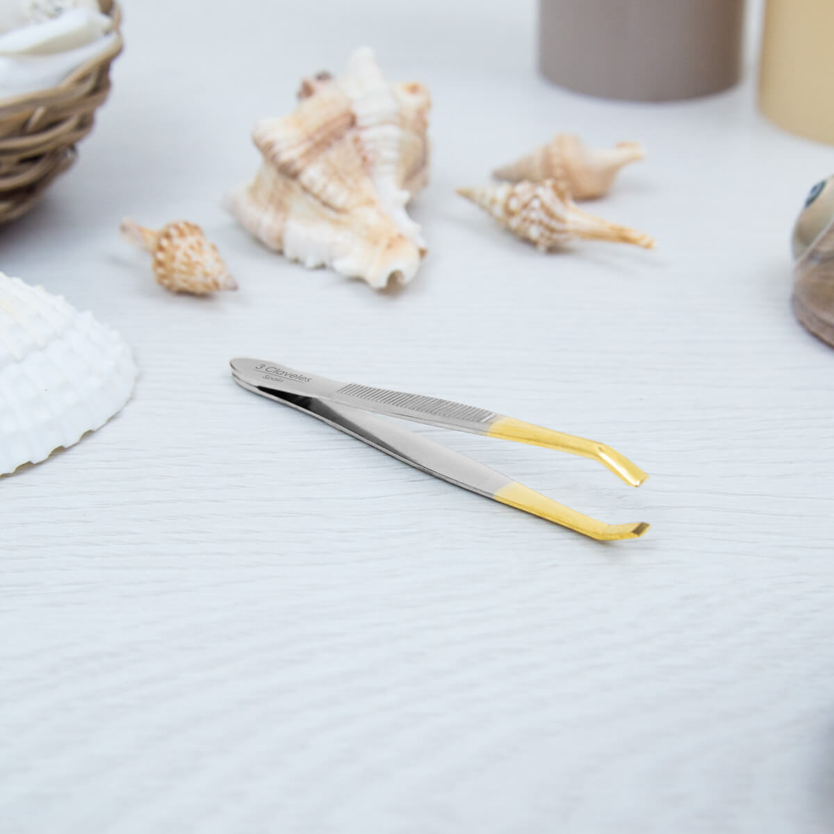 Pinzas de depilar de acero carbono con punta oro 3Claveles forma cangrejo en blister