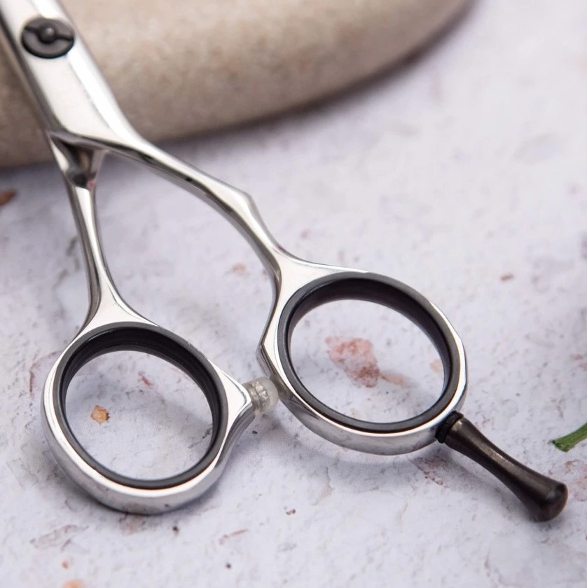 Tesoura de cabeleireiro Zircon 5" com fio de navalha 3 Claveles