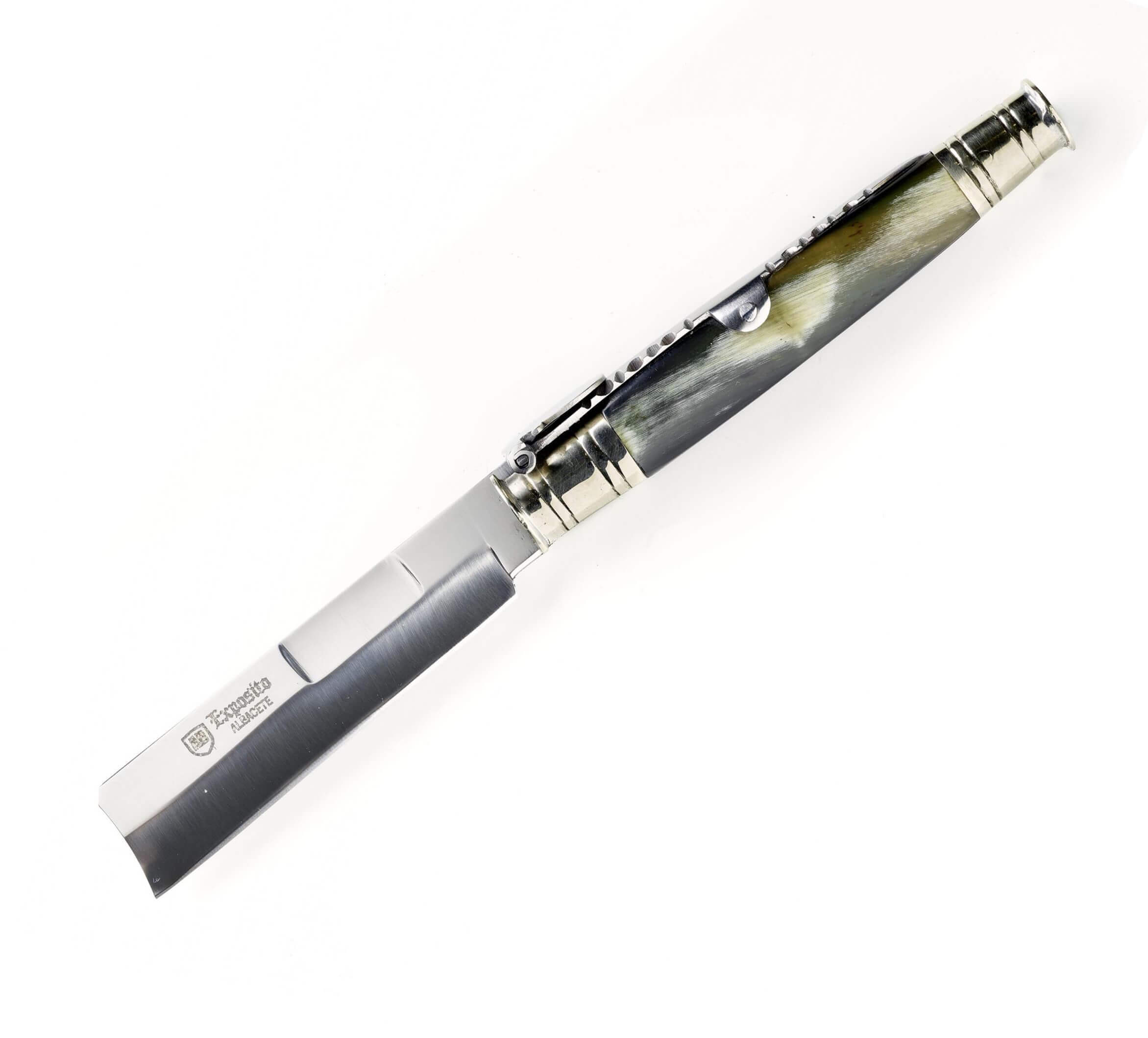 Navaja artesana con mango de asta de toro y hoja de 8.5 cm con pu...