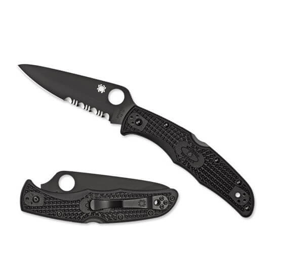 Canivete Spyderco Endura 4 com lâmina VG10 preta com borda meio serrilhada e cabo FRN preto