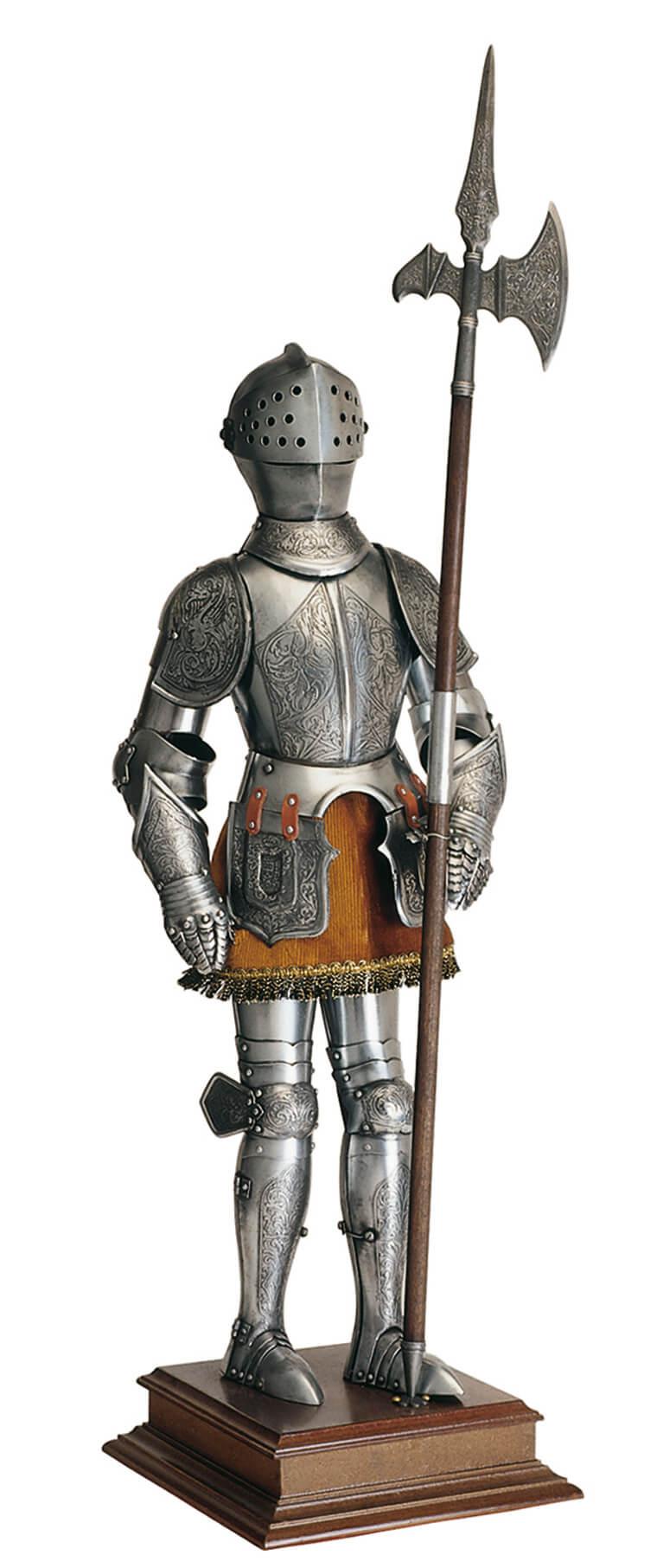 Armadura caballero con alabarda
