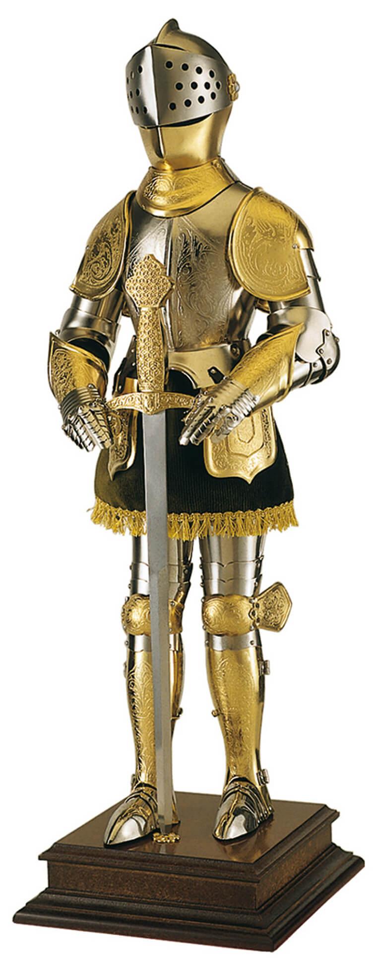 Armadura caballero dorada