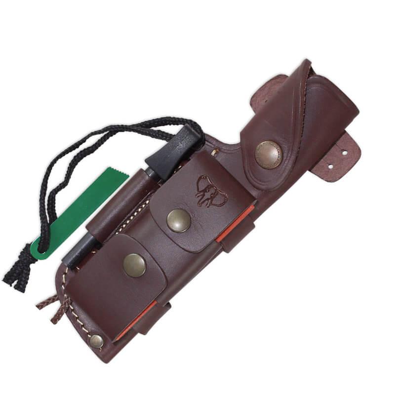 Bushcraftmesser mit 11 cm Klinge aus MoVa-Stahl. Schuppen aus braunem Micarta und Lederscheide mit komplettem Set enthalten.