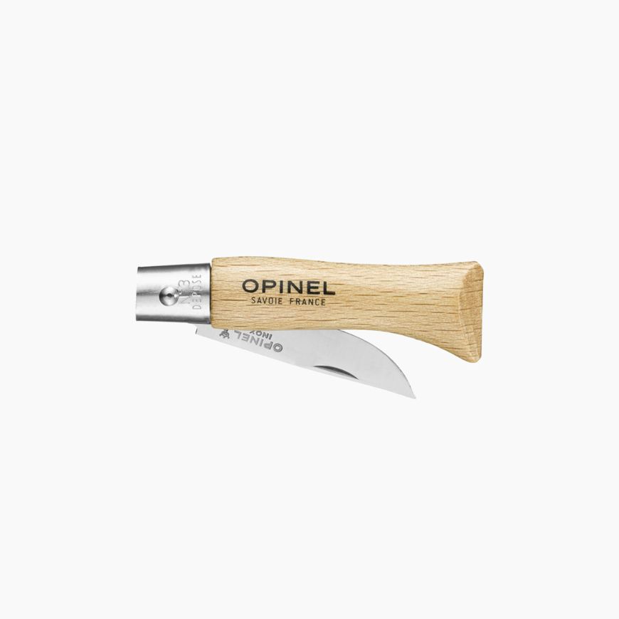 Opinel No. 3 mit Klinge aus rostfreiem Stahl und lackiertem Buchenholzgriff