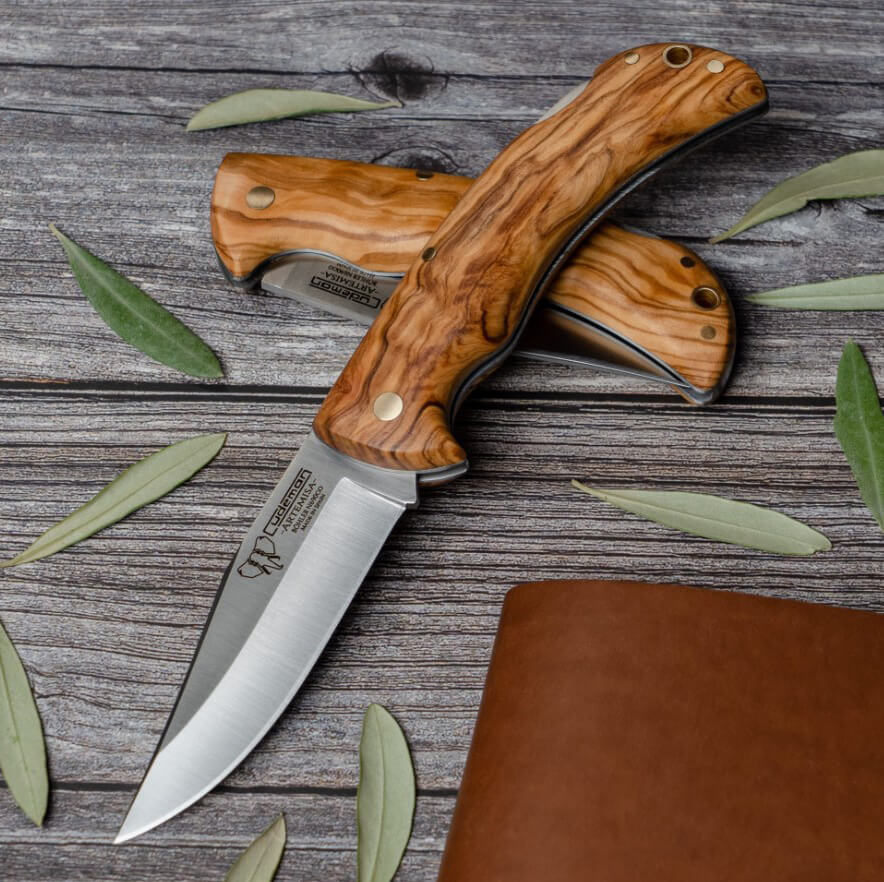 Couteau de chasse Cudeman Artemisa avec lame en acier Böhler N690Co